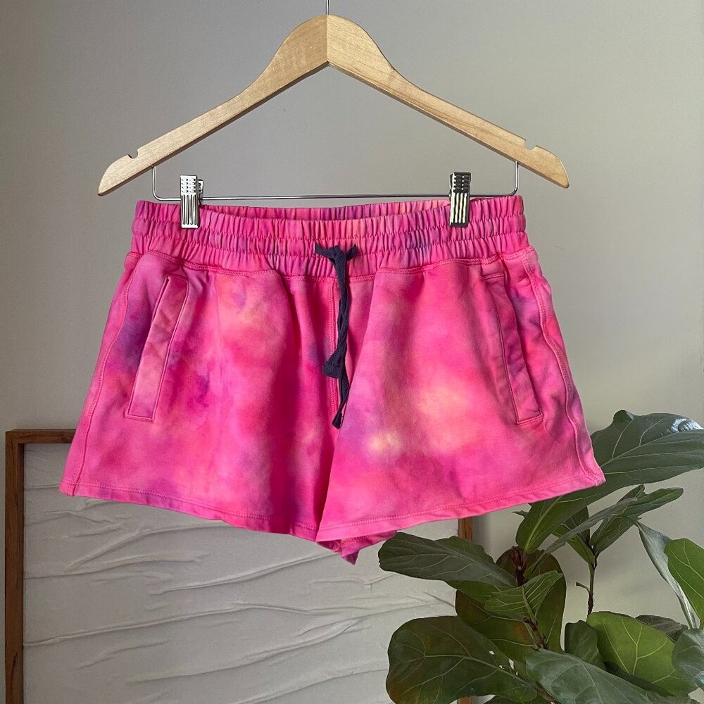 Womens IVL Collective Pink Tie-Dye Terry Sweat Shorts Watercolor Size 8 Medium M